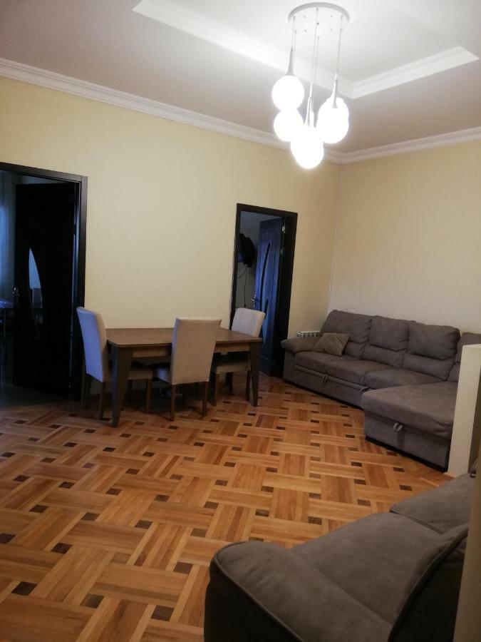 Gagu'S Apartment Батумі Екстер'єр фото